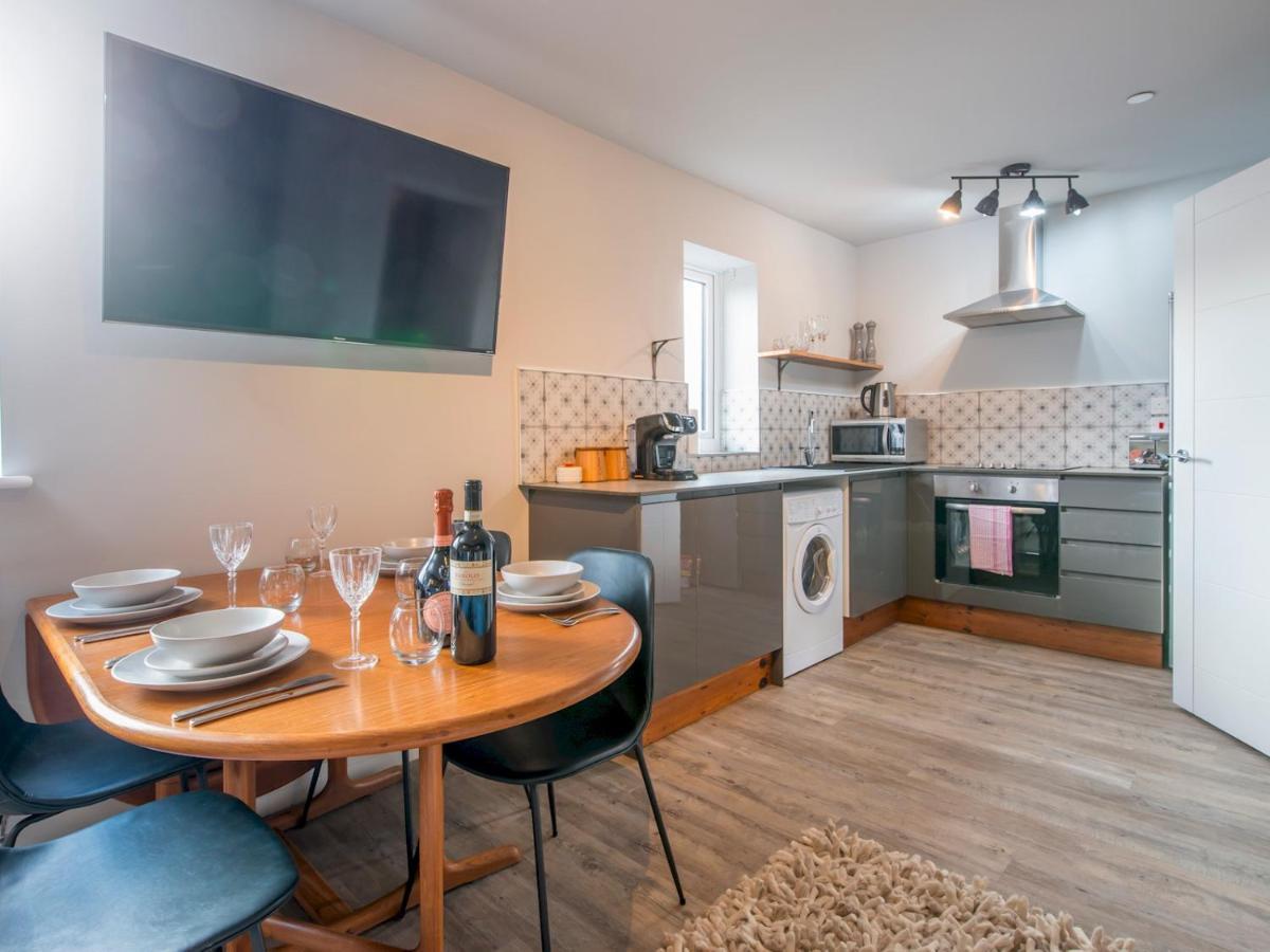 Pass The Keys New Stylish & Elegant 2 Bed Apartment In The City! Cardiff Eksteriør billede